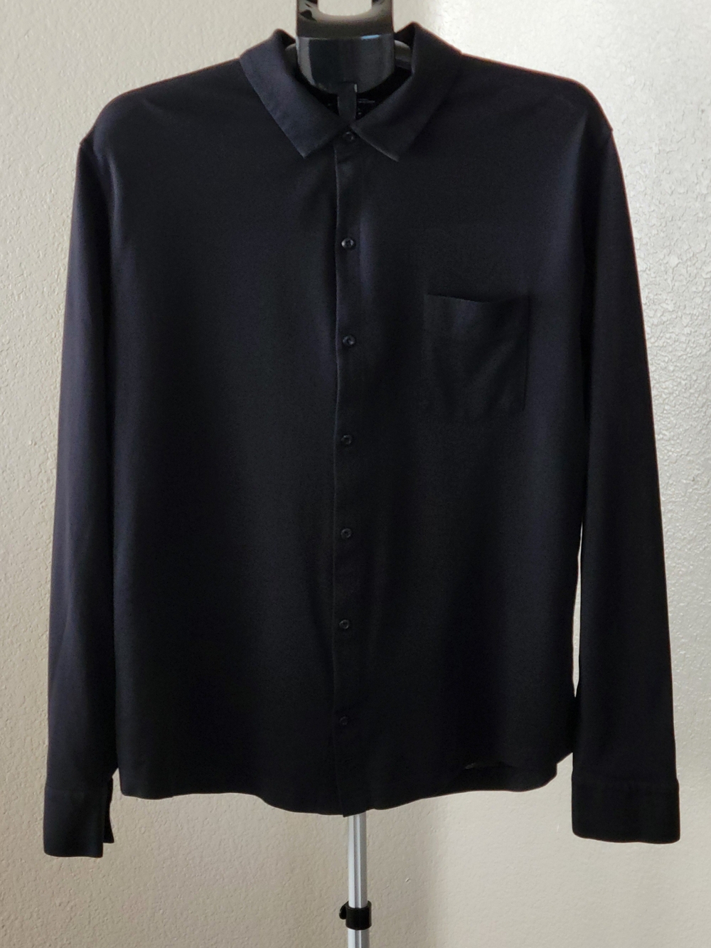Fabletics The Dash Mens XL Black Long Sleeve Button Up Shirt Cotton Pique Knit